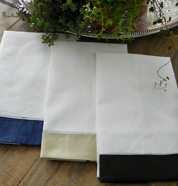 Tassel Frame Monogrammed Hemstitch Guest Towels